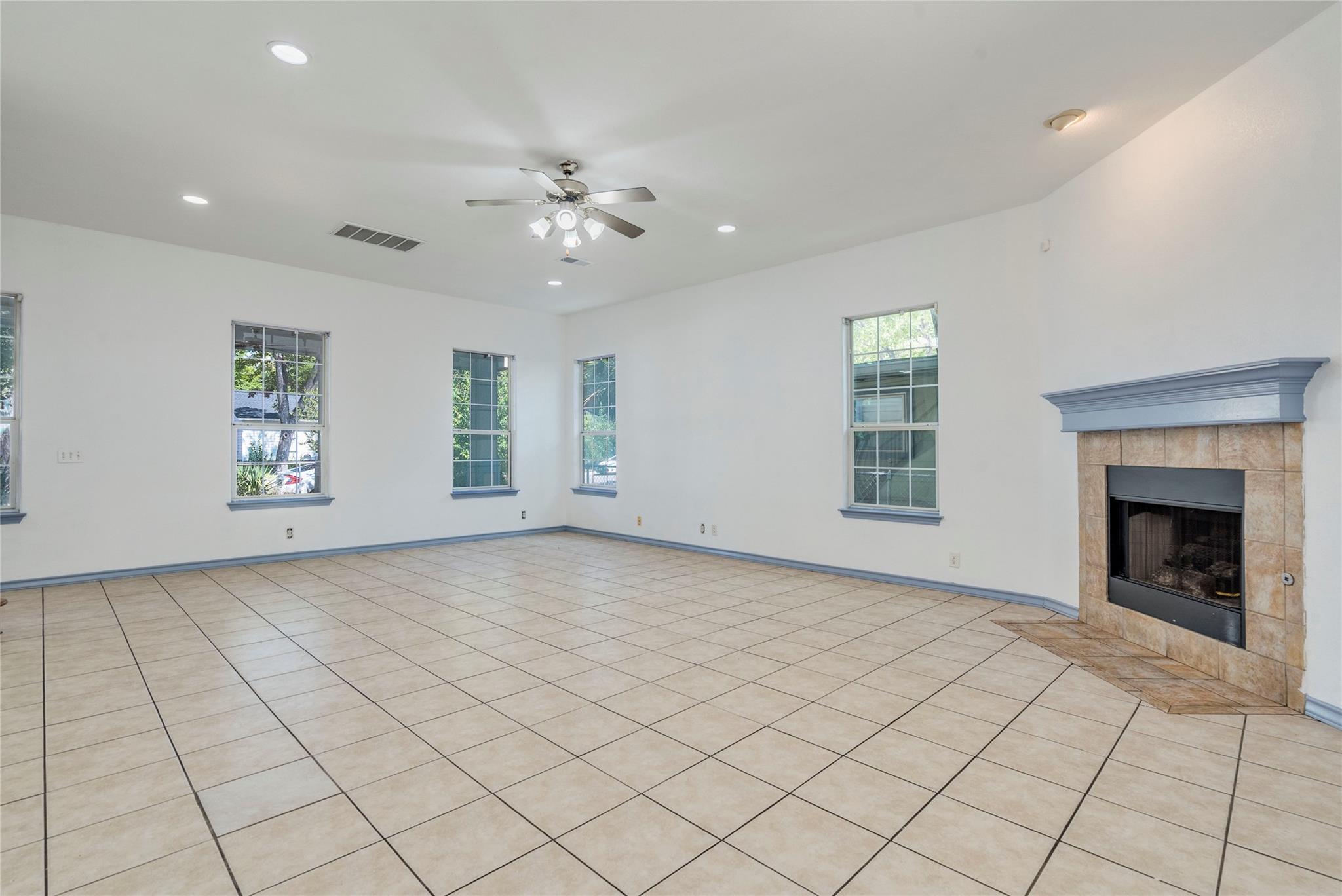 5503 Duval St Property Photo 5