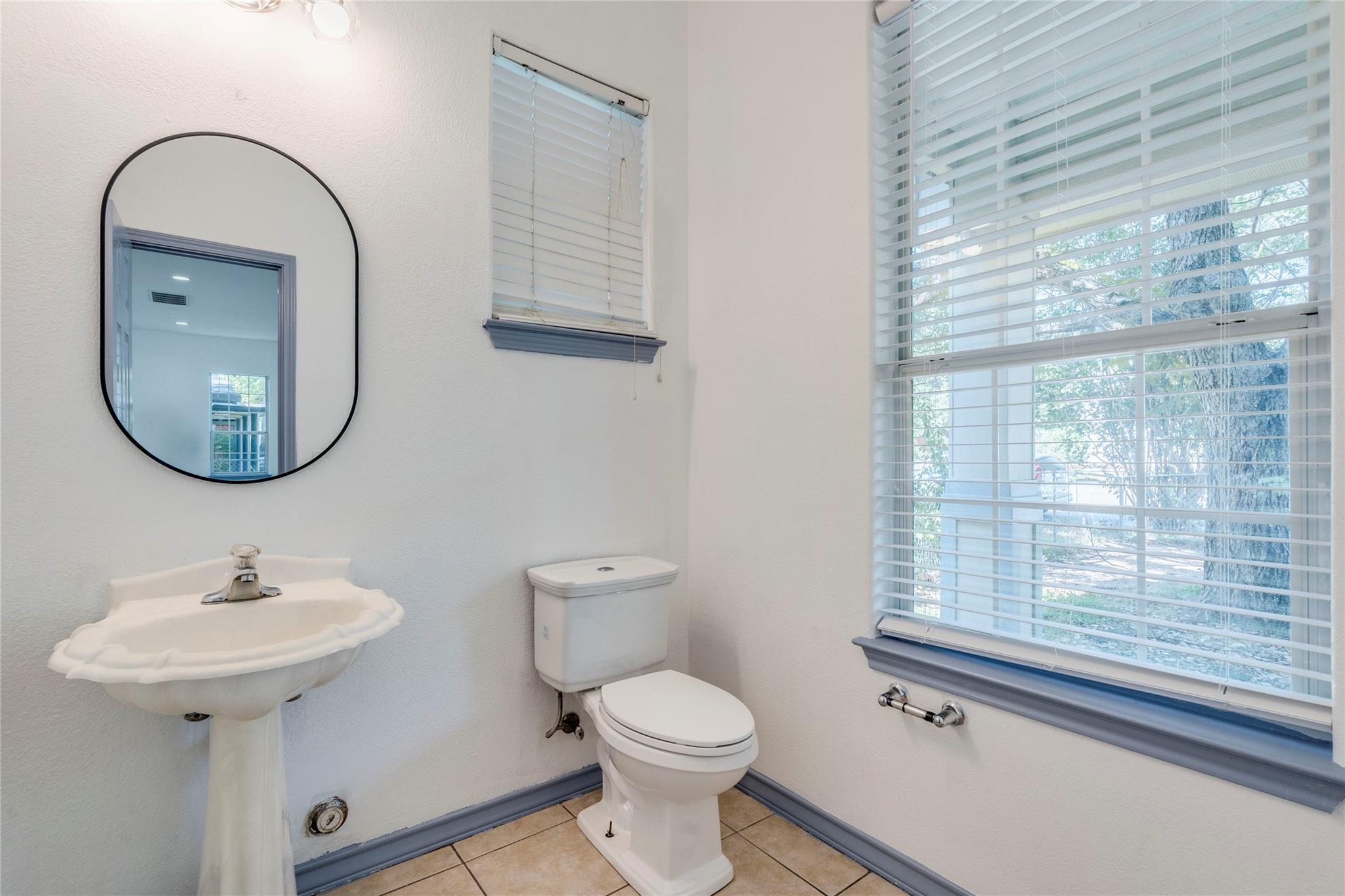 5503 Duval St Property Photo 9