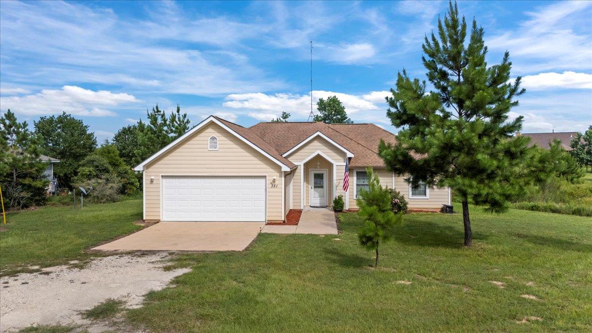 351 Cardinal Dr Property Photo 3
