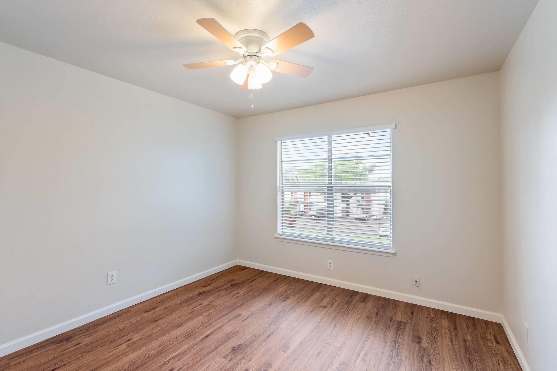 5802 Belmoor Dr #b Property Photo 28