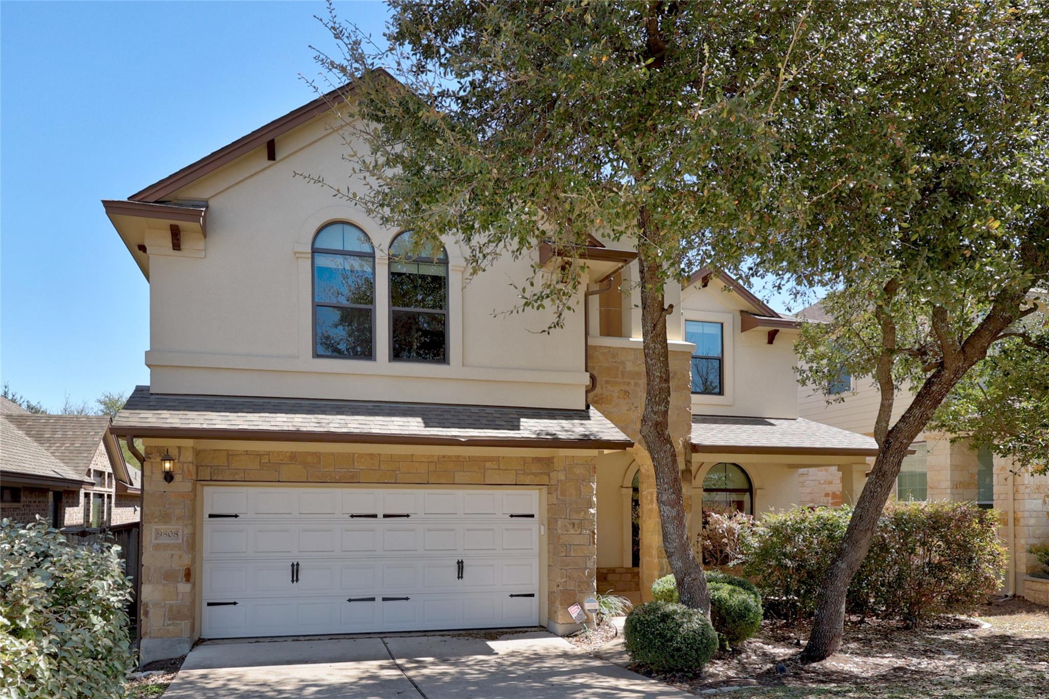 9808 Ivalenes Hope Dr Property Photo 1