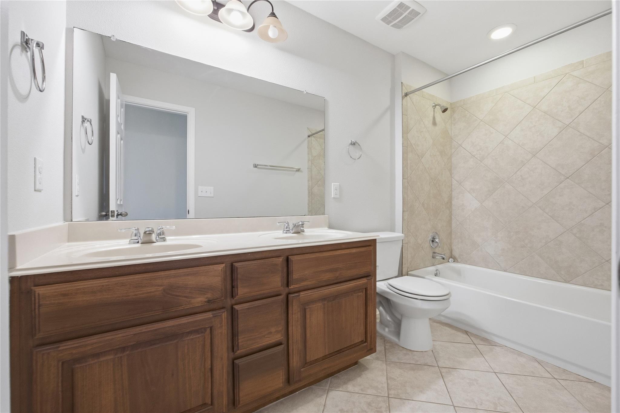 9808 Ivalenes Hope Dr Property Photo 28
