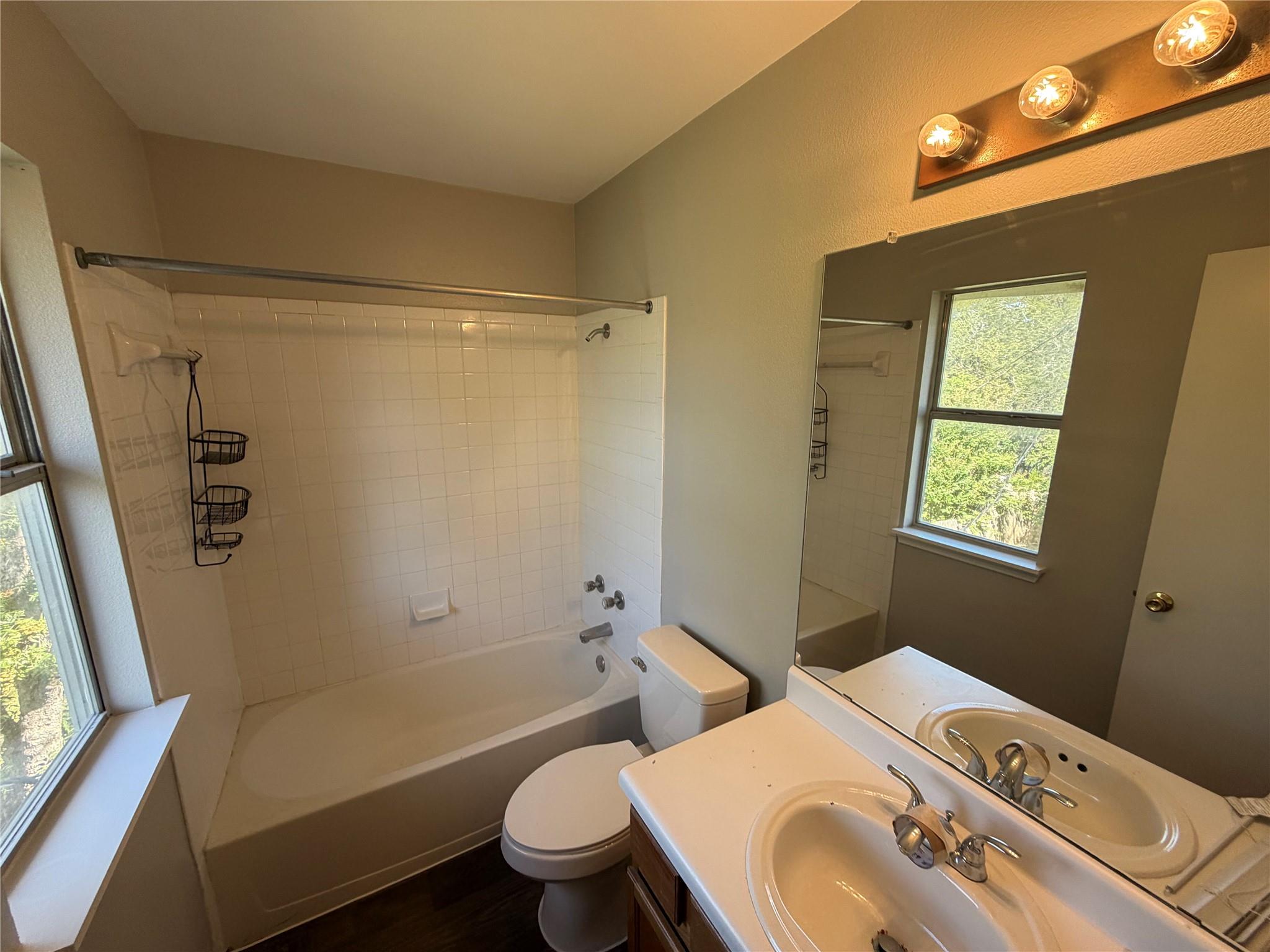 6712 Gold Moss Cv Property Photo 7