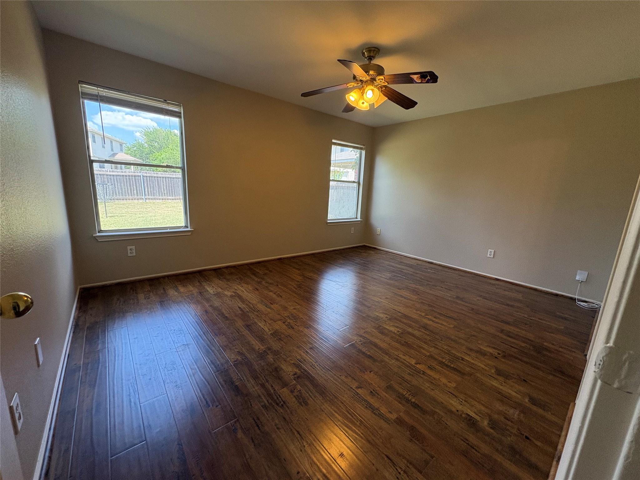 1008 Stacias Way Property Photo 7