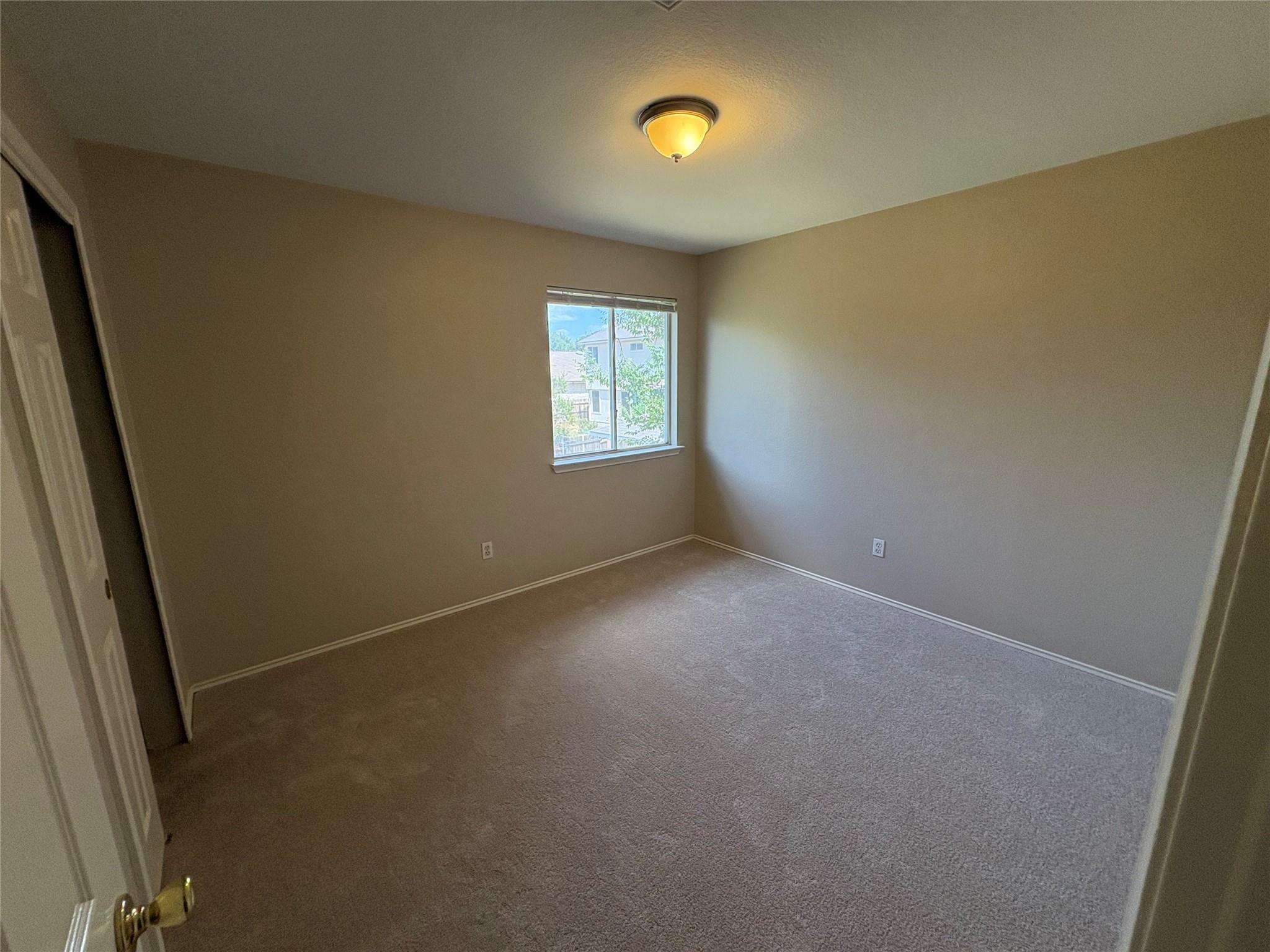 1008 Stacias Way Property Photo 11