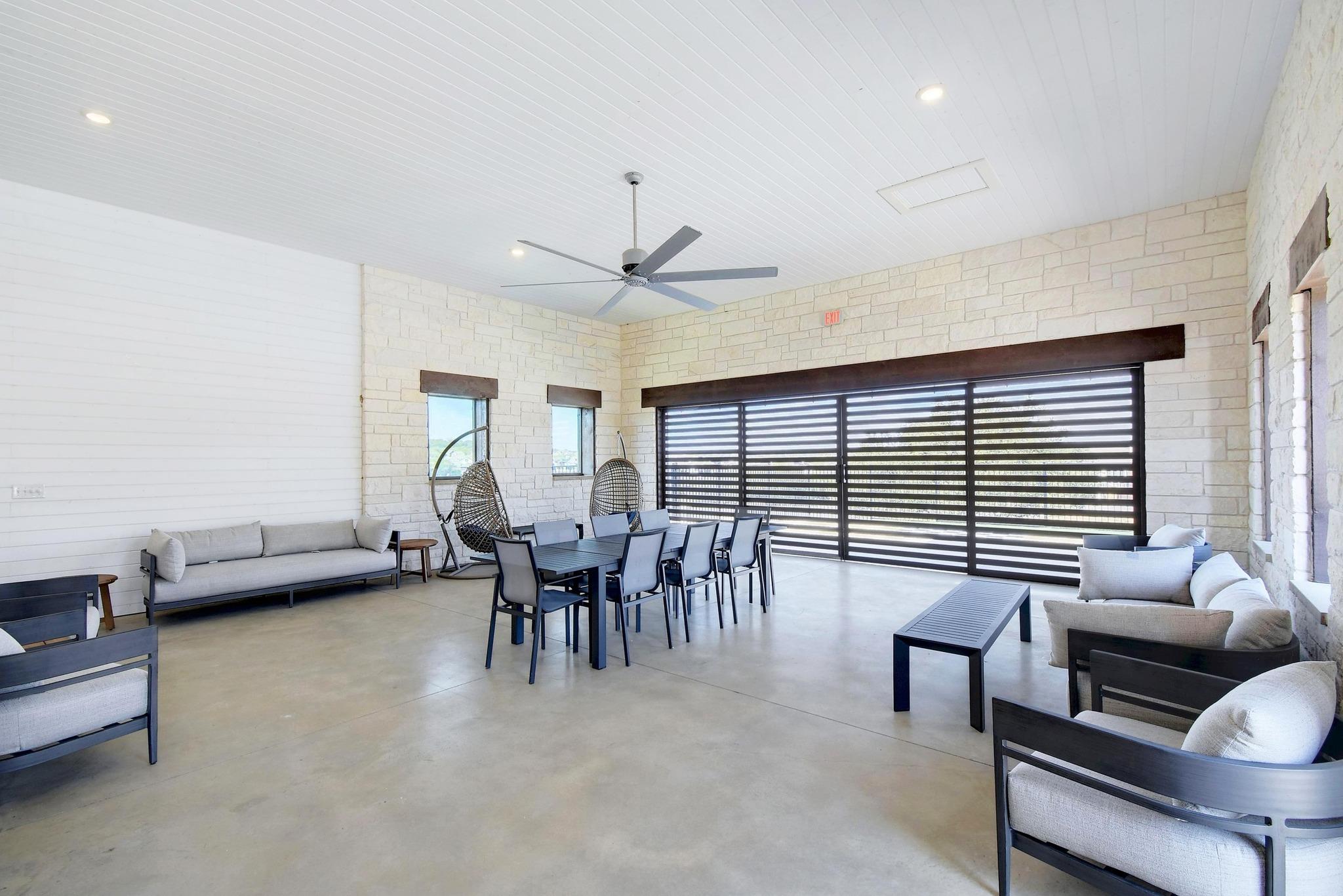 16520 Pouliche Cv Property Photo 39