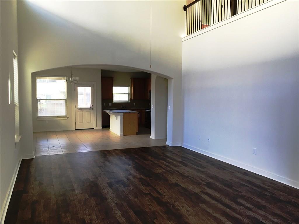 3904 Kennedy Grace Ln Property Photo 3