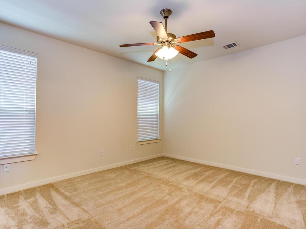 3904 Kennedy Grace Ln Property Photo 9