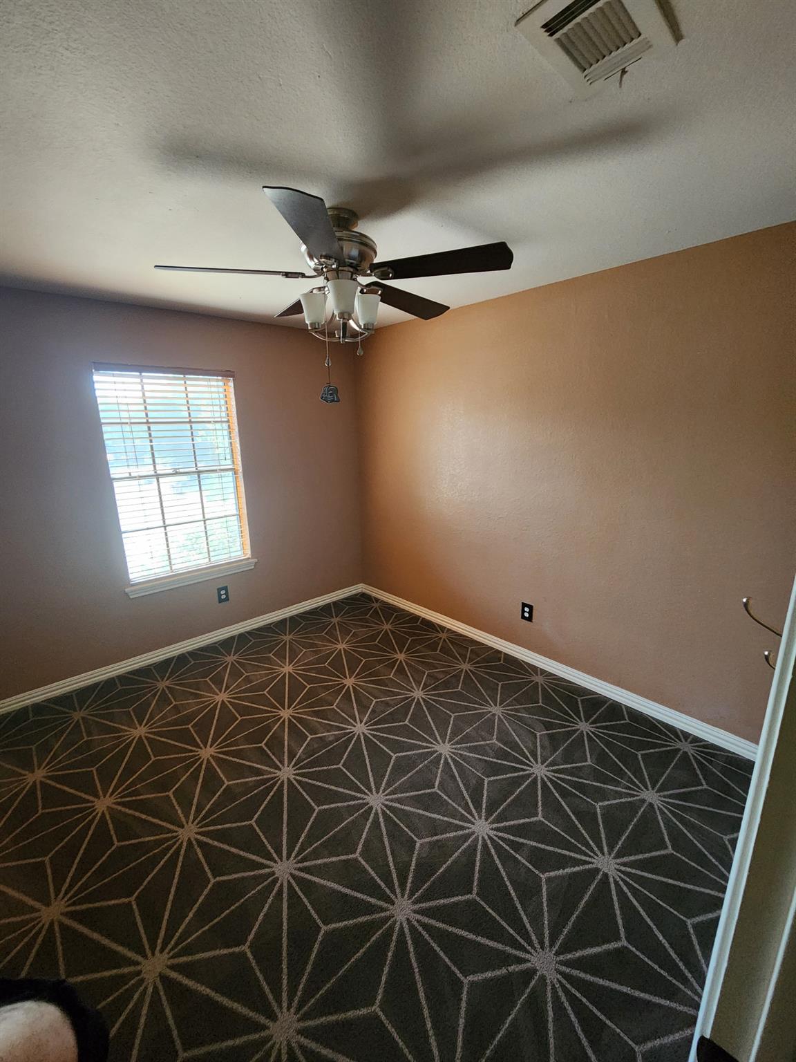 12337 Yarmont Way Property Photo 11