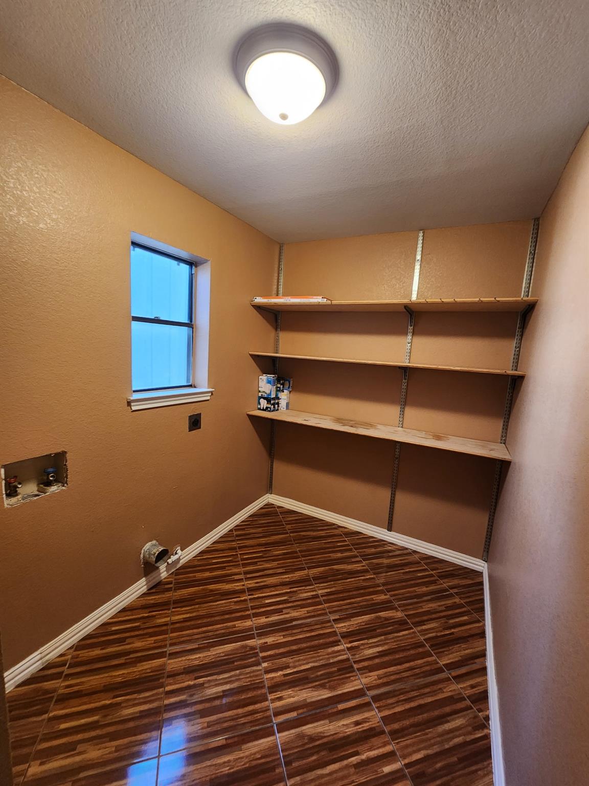 12337 Yarmont Way Property Photo 18