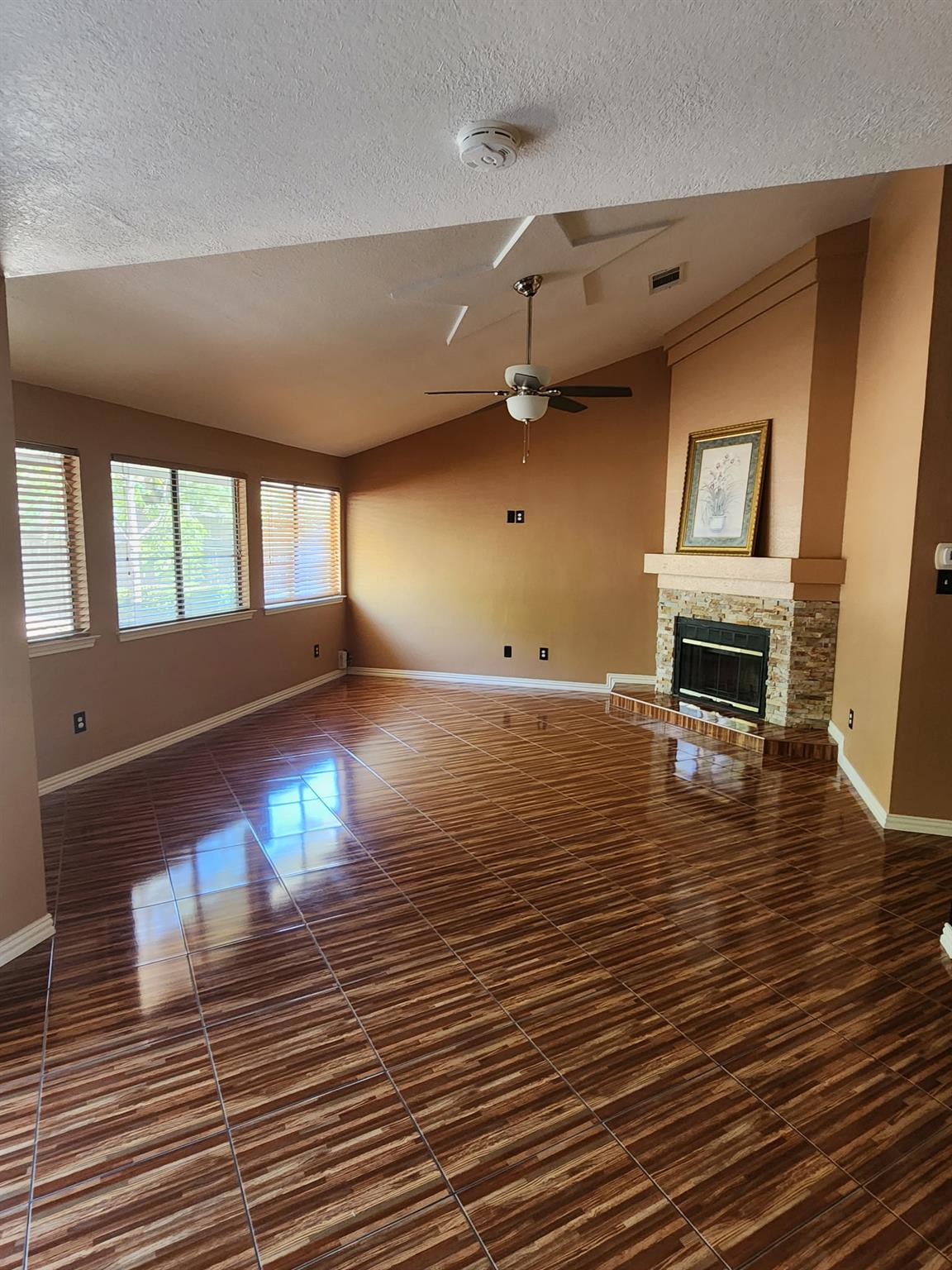 12337 Yarmont Way Property Photo 20
