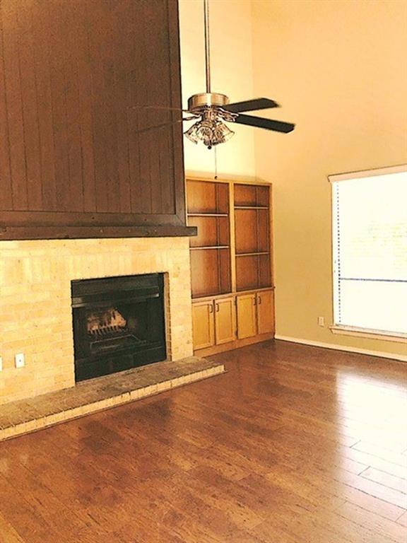 908 Poplar St #202 Property Photo 3