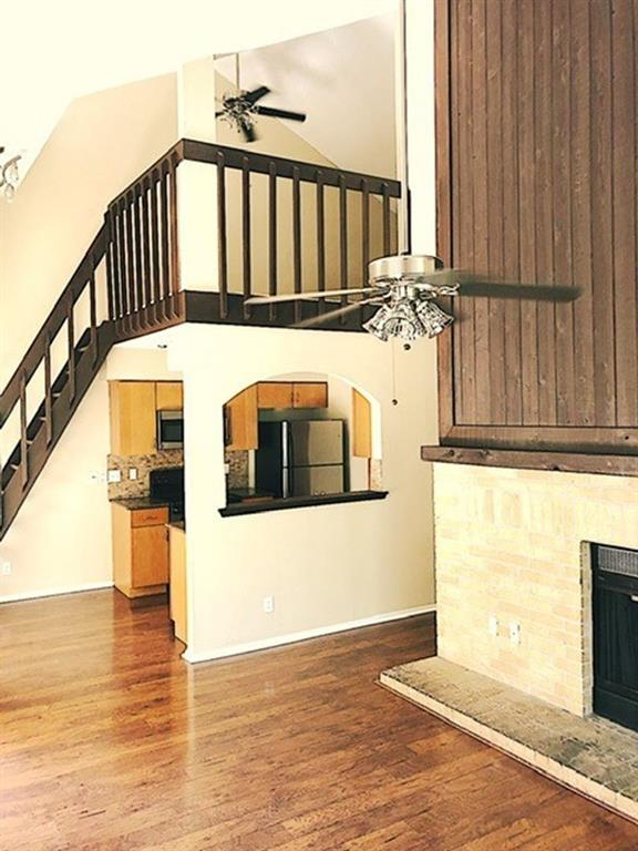 908 Poplar St #202 Property Photo 5