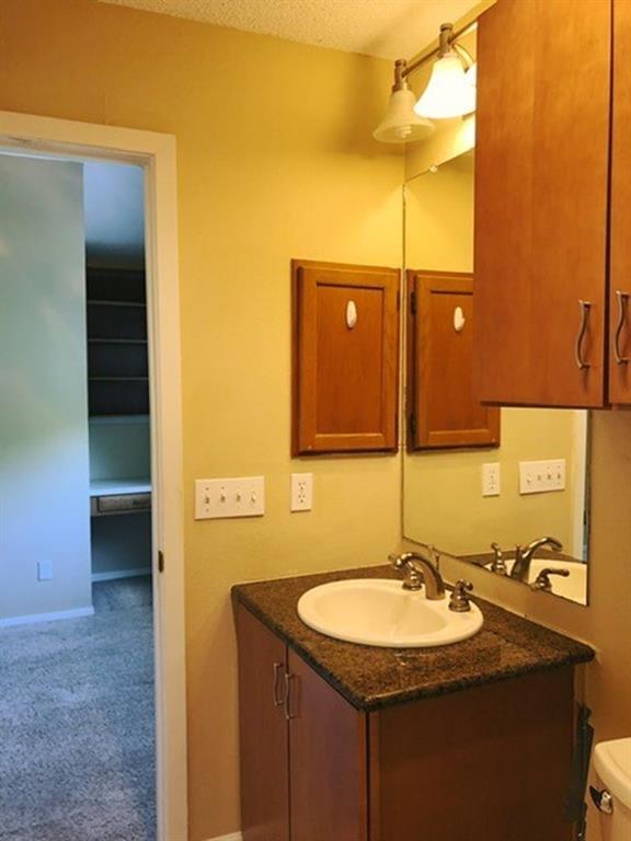 908 Poplar St #202 Property Photo 23