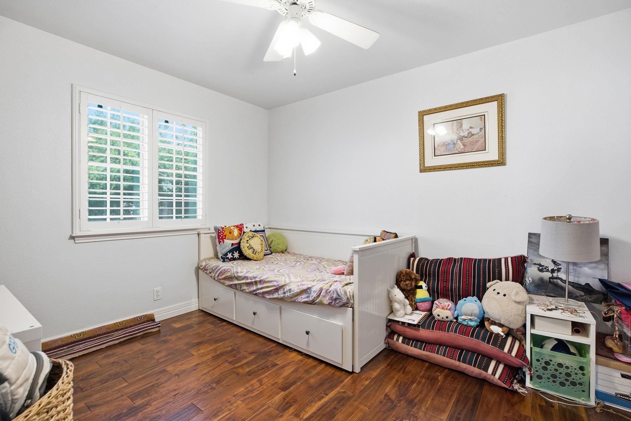 9005 Brimstone Ln Property Photo 18
