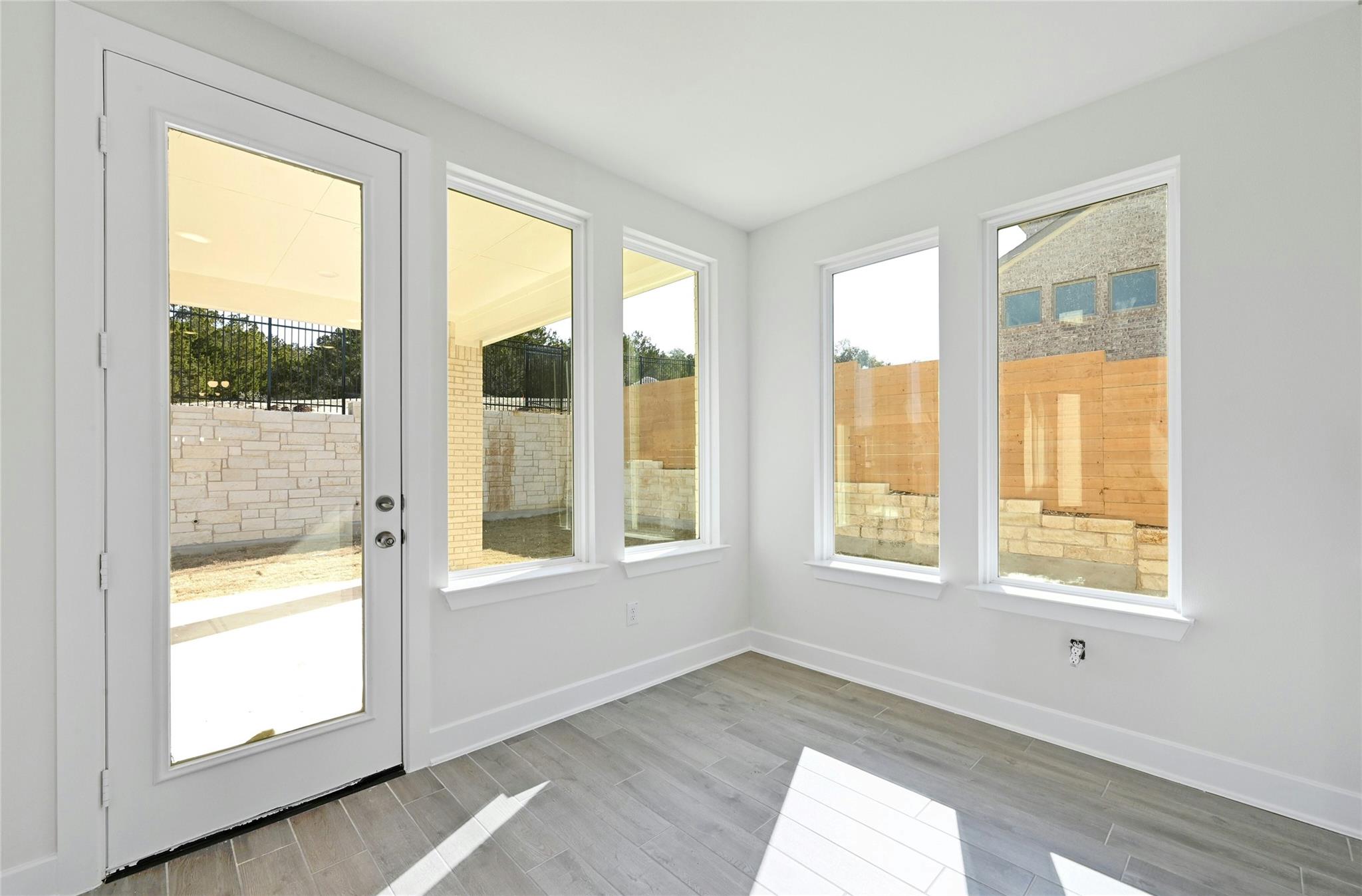 7701 Becasseau Dr Property Photo 14