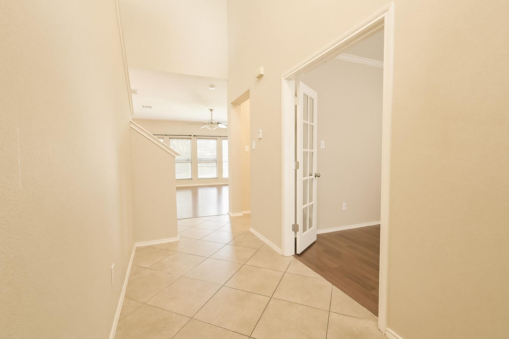 1132 Alexandria Way Property Photo 7