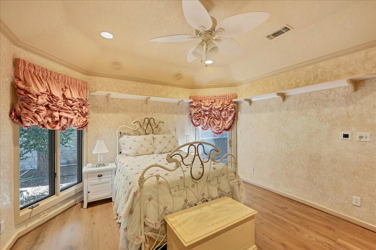 100 Silver Spur Property Photo 30
