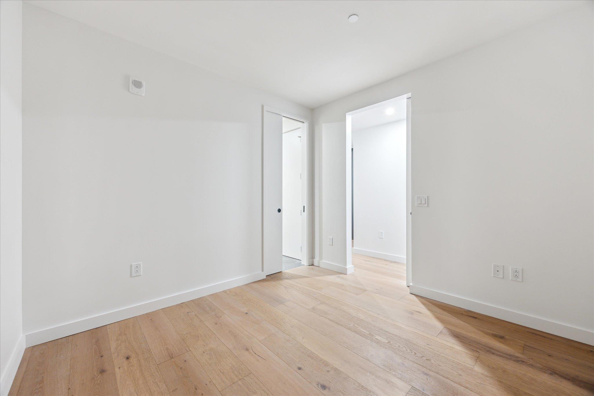 610 Davis St #2906 Property Photo 13