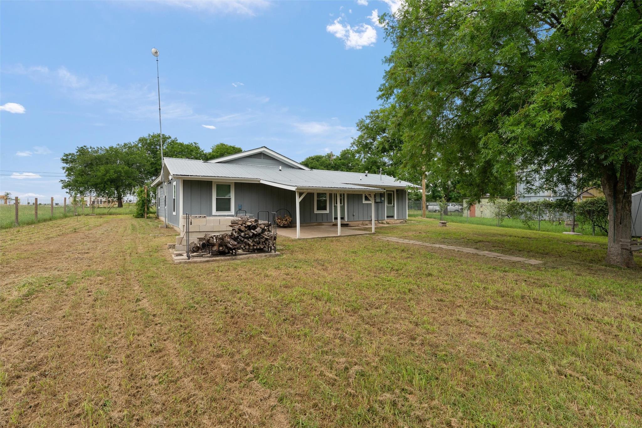 20307b Mcshepherd Rd Property Photo 17