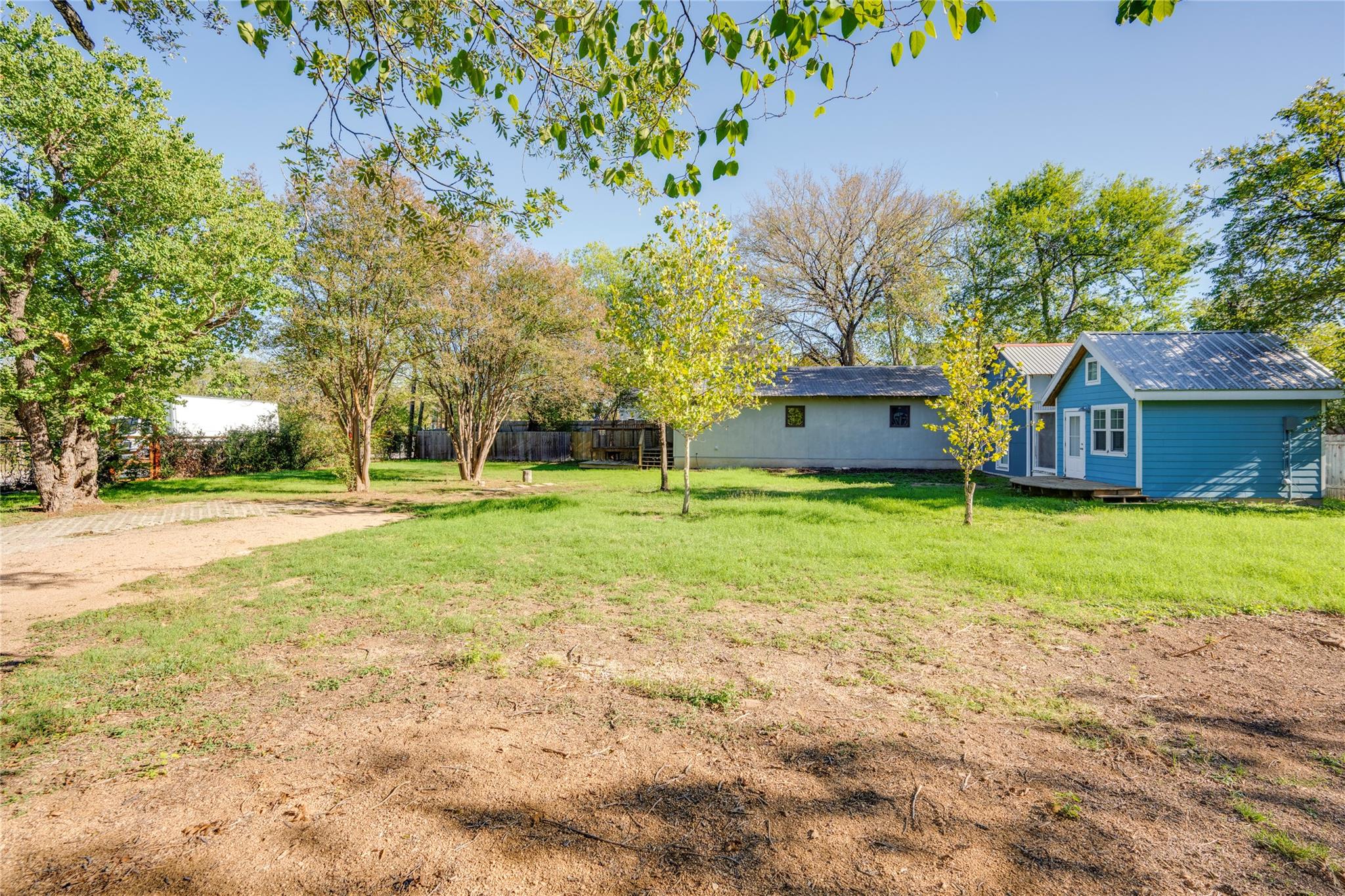 2713 Sweeney Ln Property Photo 6