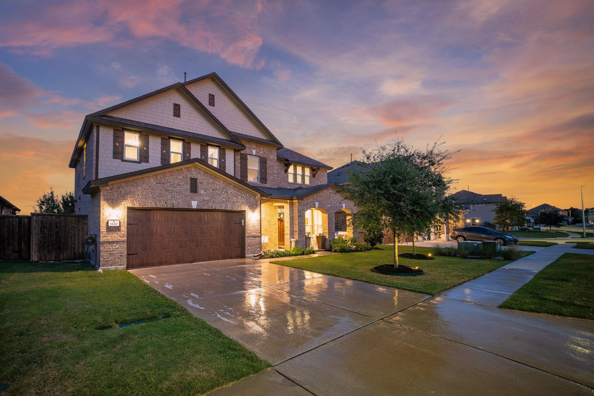 1120 Euless Ln Property Photo 1