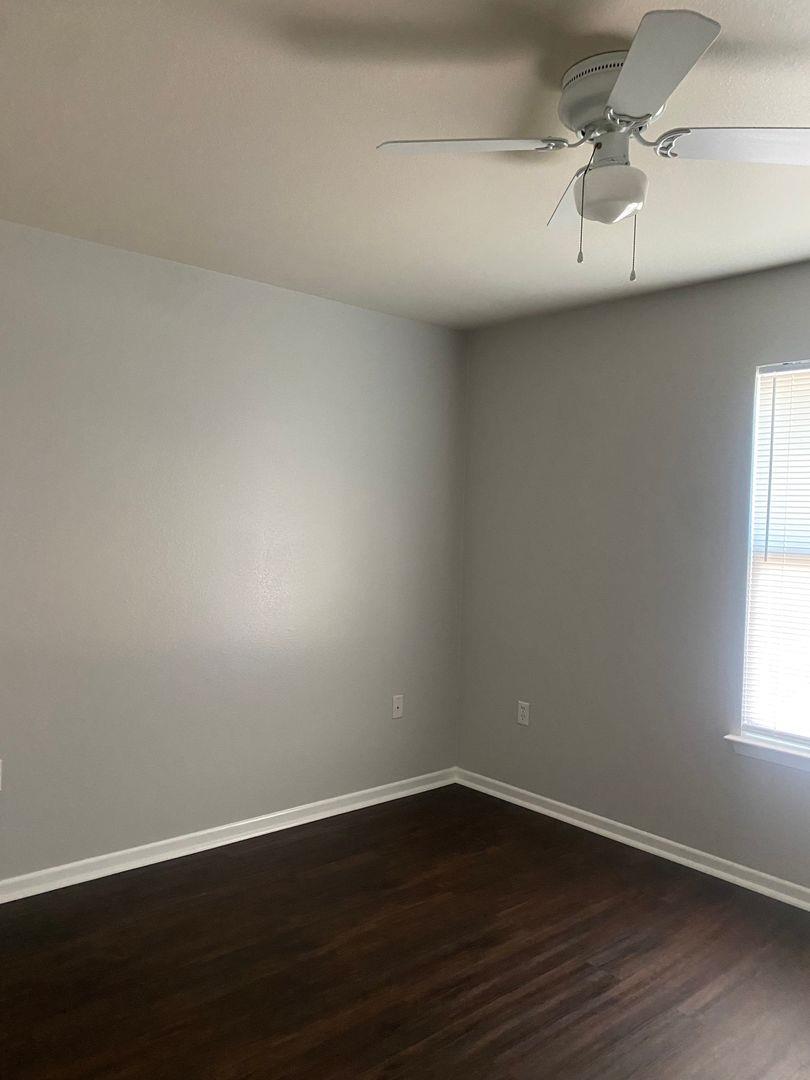 601 N Bastrop St Property Photo 10