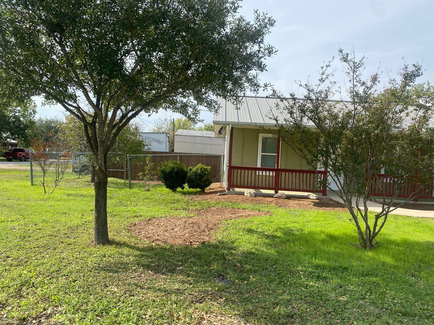 601 N Bastrop St Property Photo 17