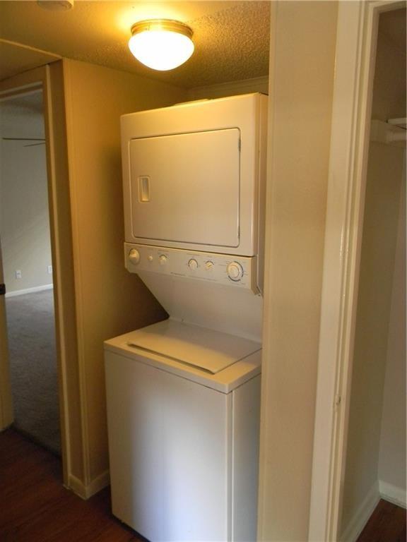 2408 Longview St 210 Property Photo 3