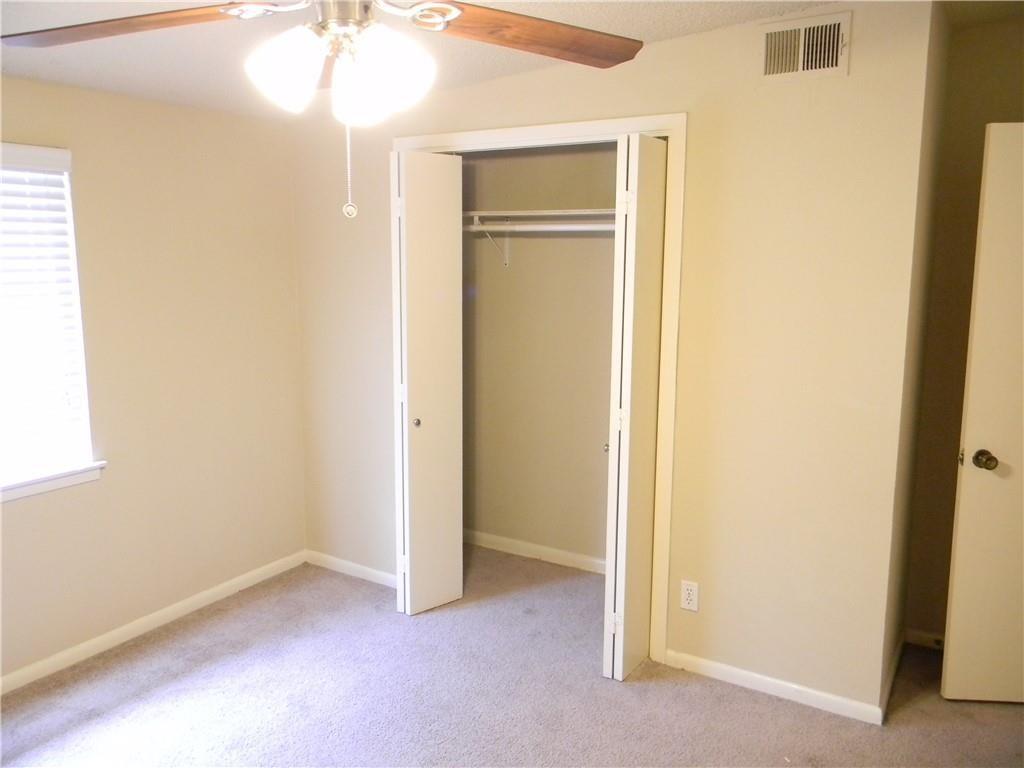 2408 Longview St 210 Property Photo 6