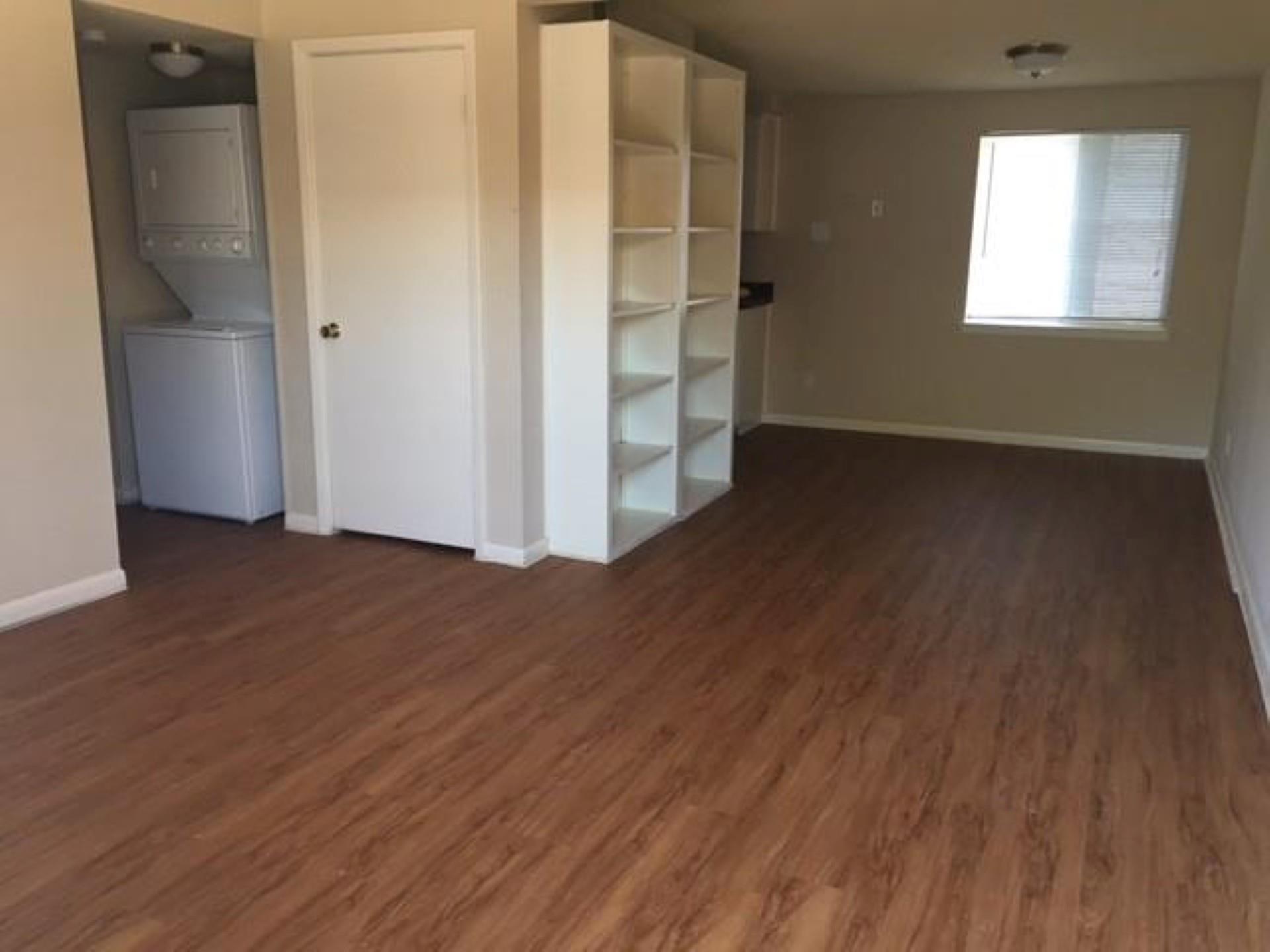 2408 Longview St 210 Property Photo 8