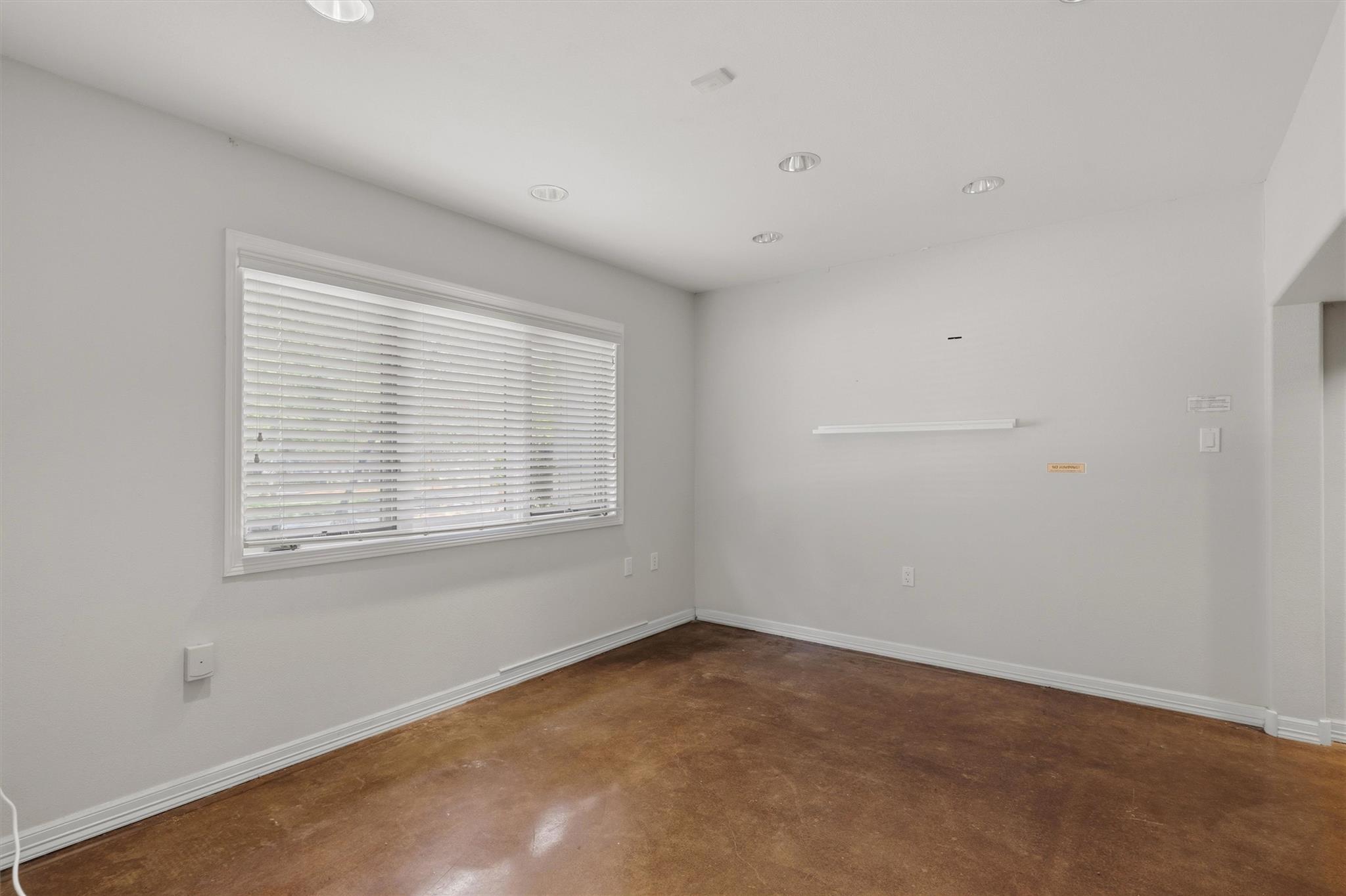 12011 Dove Haven Dr Property Photo 4