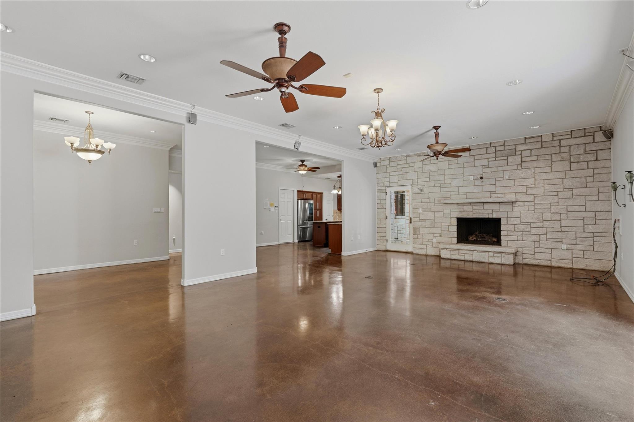 12011 Dove Haven Dr Property Photo 11