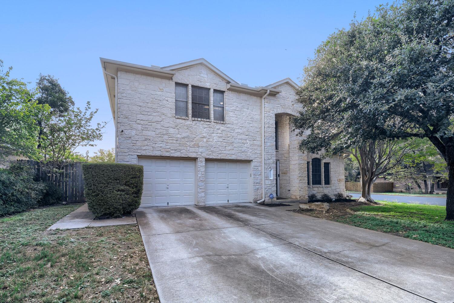 7125 Quimper Ln Property Photo 1