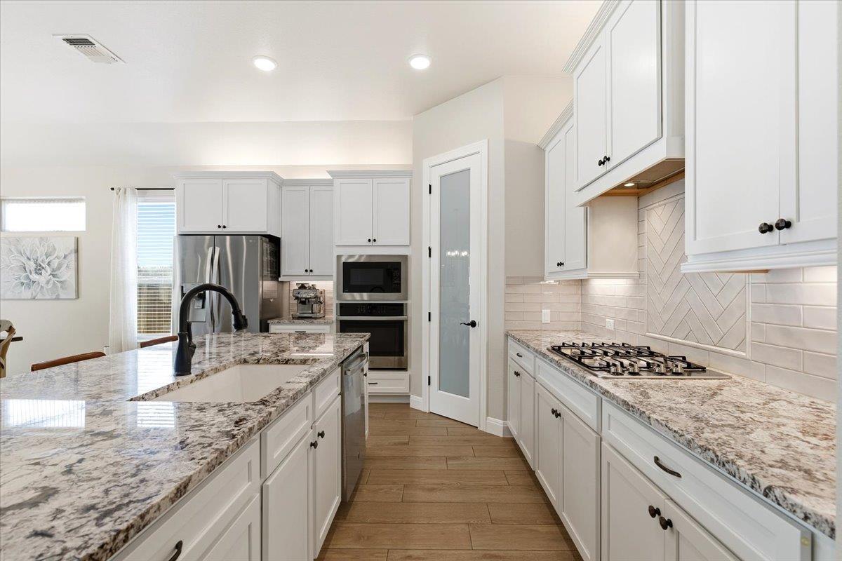 304 Morning Ridge Ct Property Photo 12