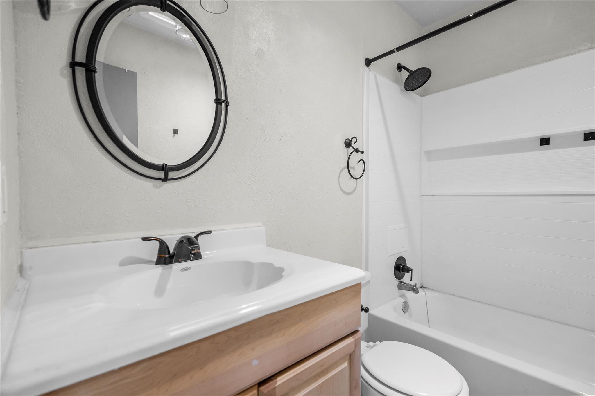 6718 Silvermine Dr #302 Property Photo 20