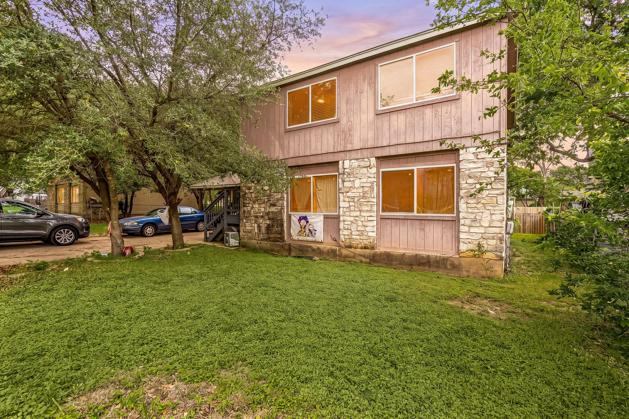 2406 Bucks Run Property Photo 1