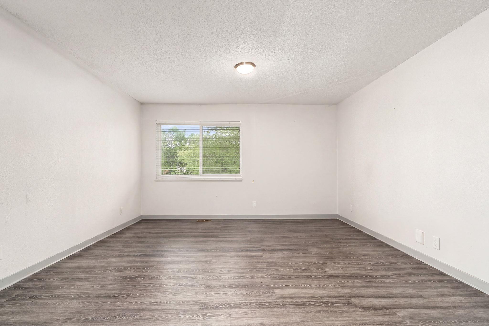 2406 Bucks Run Property Photo 4