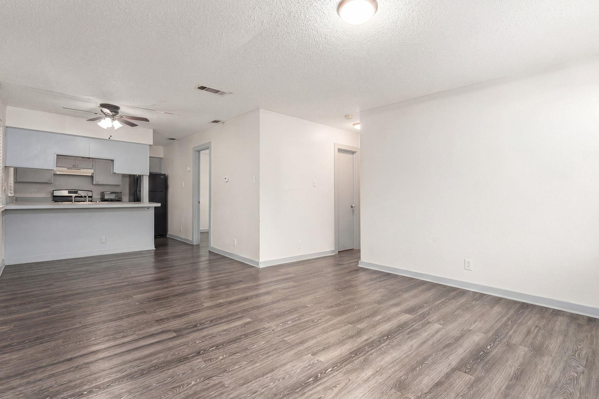 2406 Bucks Run Property Photo 6