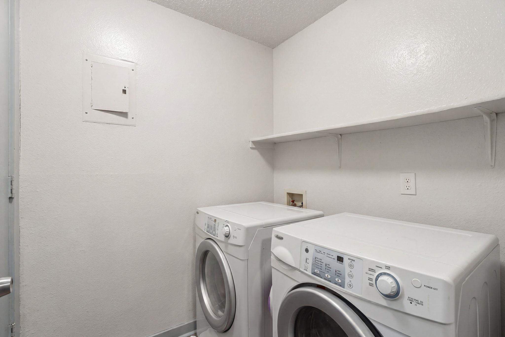 2406 Bucks Run Property Photo 13