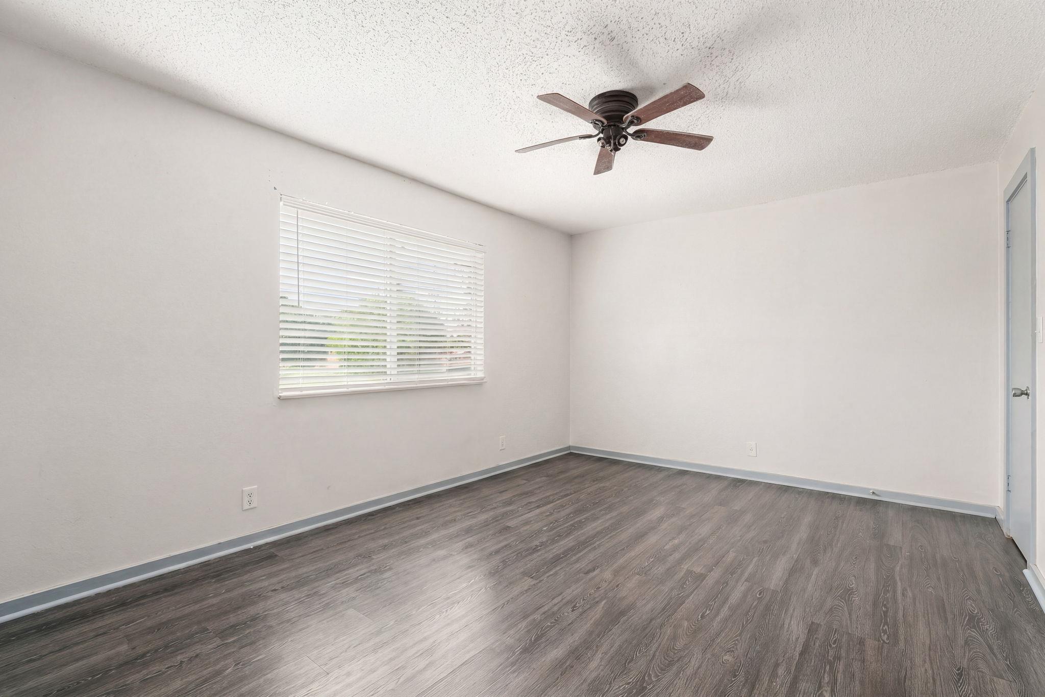 2406 Bucks Run Property Photo 14