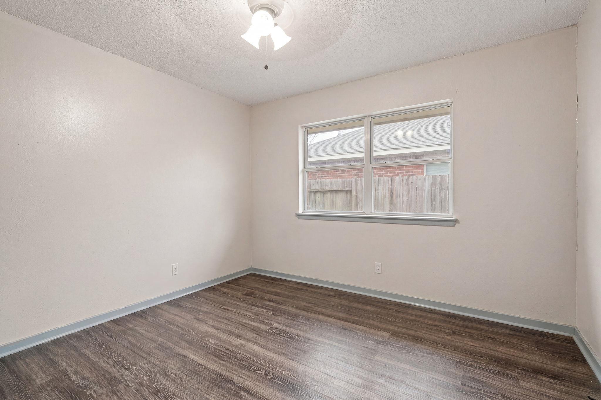 2406 Bucks Run Property Photo 19