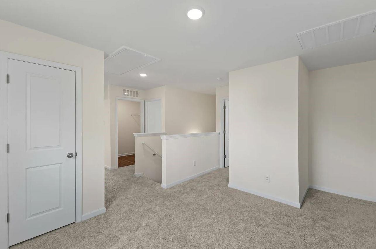 508 Lagoon Dr Property Photo 16
