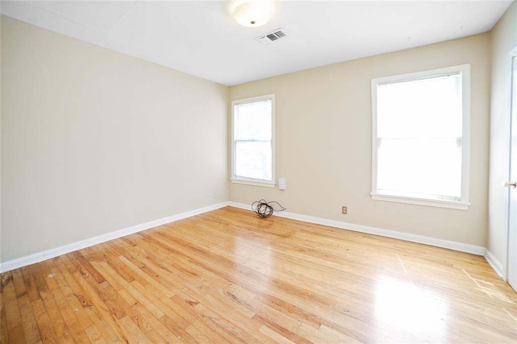 310 Franklin Blvd Property Photo 6