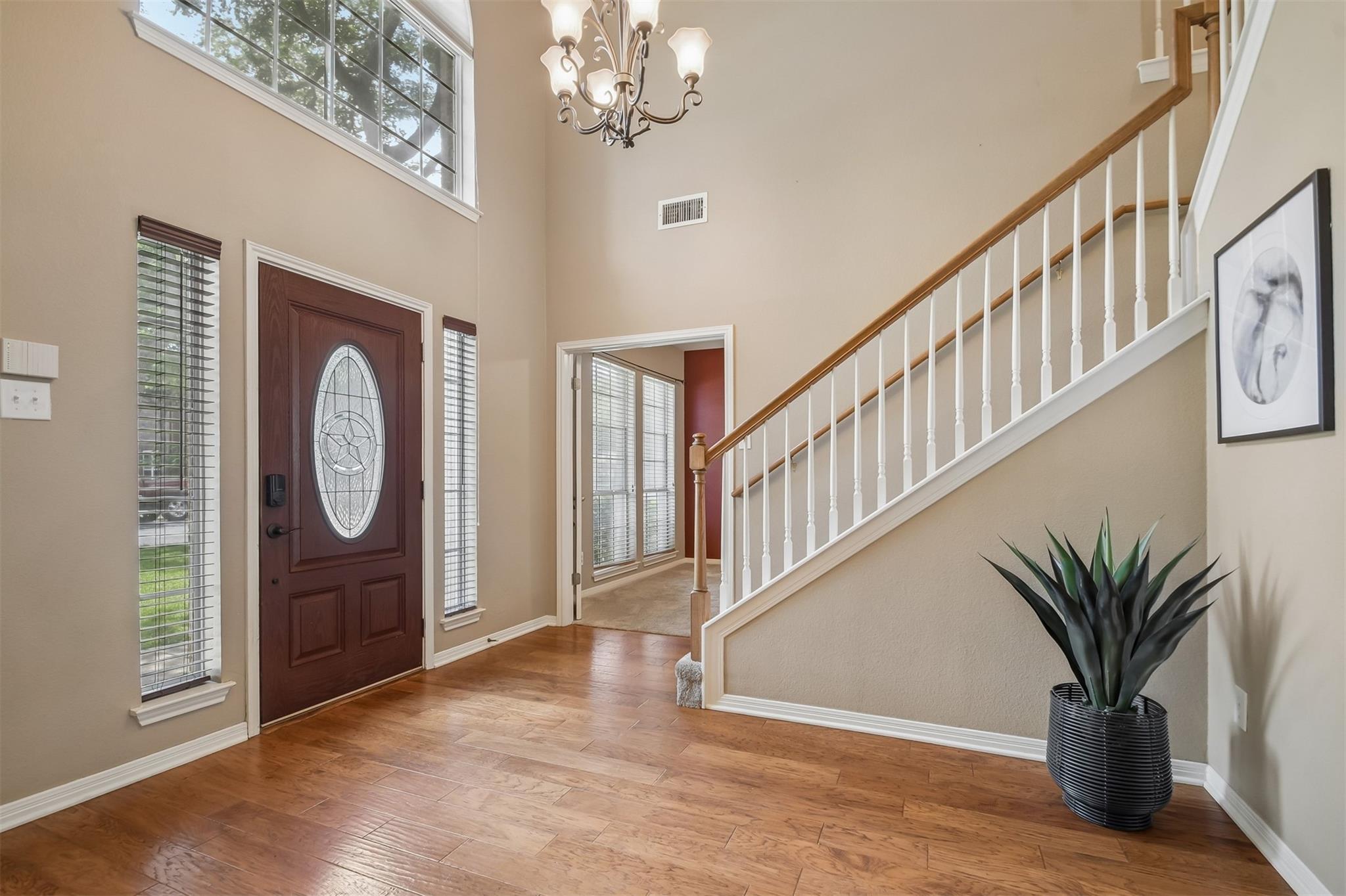 12712 Twisted Briar Ln Property Photo 3