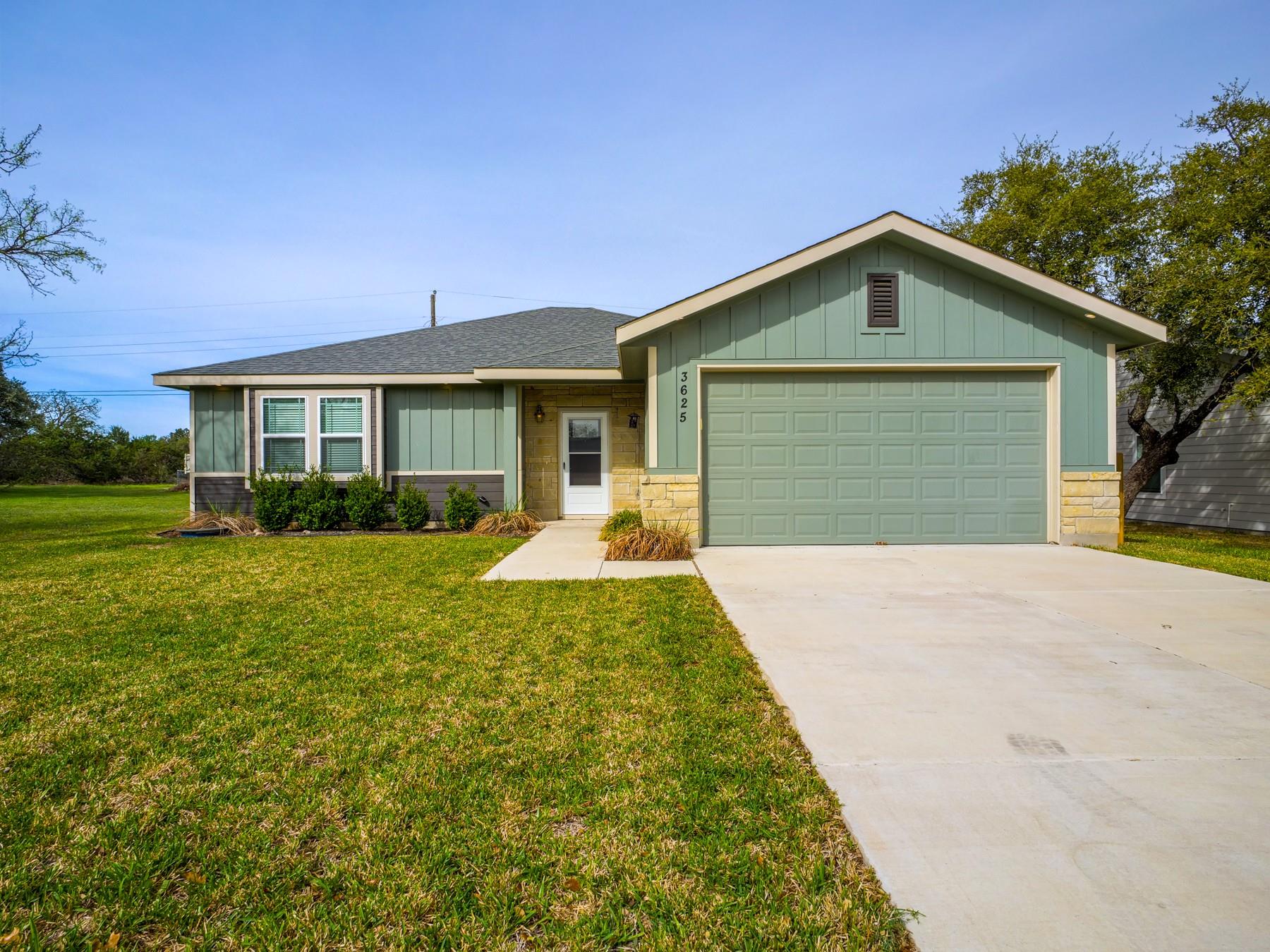 3625 Sagebrush Trl Property Photo 1