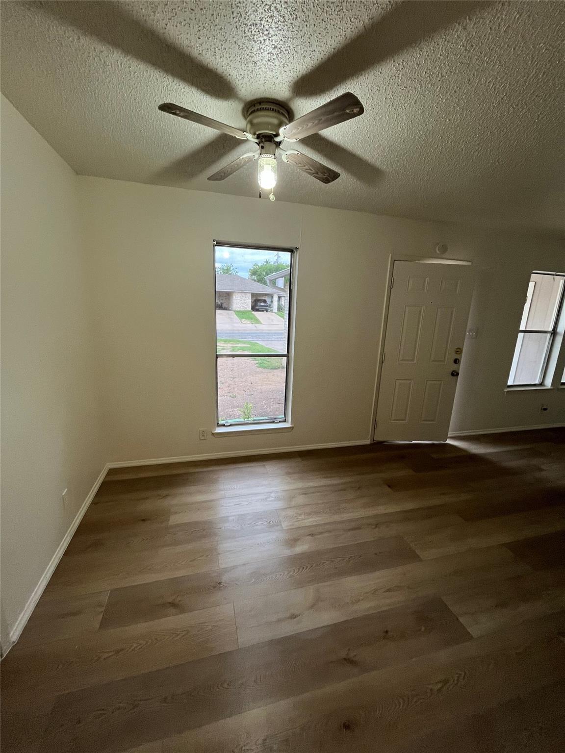 905 Fieldwood Dr #b Property Photo 13