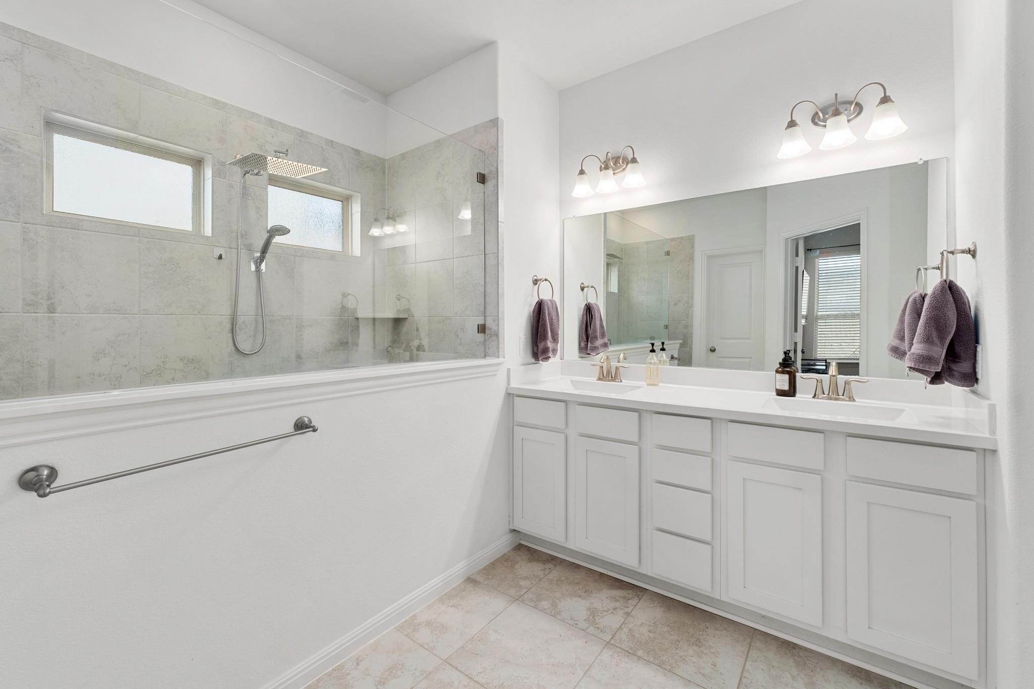 718 Hereford Loop Property Photo 18