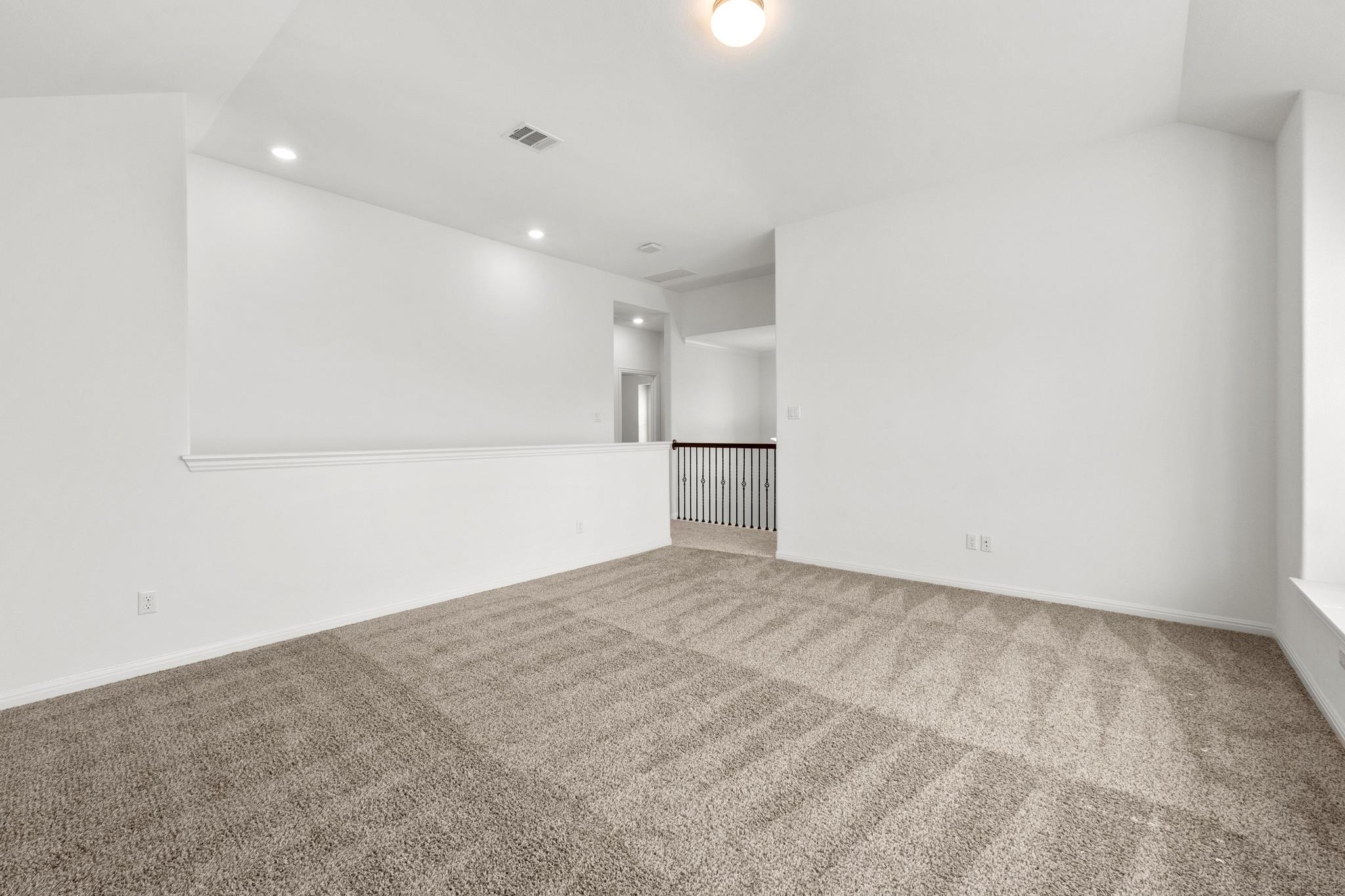 718 Hereford Loop Property Photo 26
