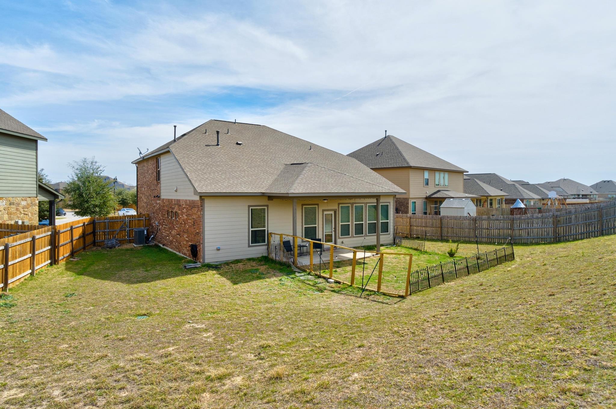 718 Hereford Loop Property Photo 27